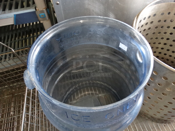 San Jamar Blue Poly Ice Bucket. 10x10x19 - Image 2 of 4