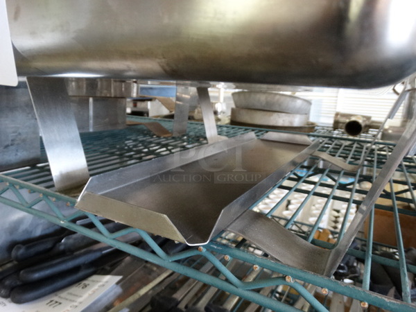 Metal Chafing Dish w/ Drop In and Lid. 14x22x14 - Image 5 of 5