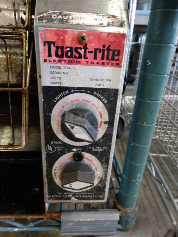 NICE! Toast-rite Model TRH Metal Commercial Countertop Conveyor Oven. 208 Volts, 1 Phase. 18x23x17 - Image 5 of 8