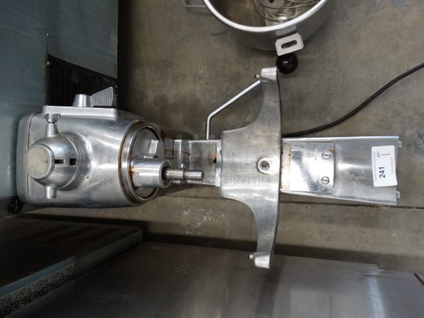 Blakeslee Model U20-DT Metal Commercial Table Mount 20 Quart Planetary Mixer. 115 Volts, 1 Phase. Goes GREAT w/ Item 240! 16x24x33. Tested and Working! - Image 2 of 8