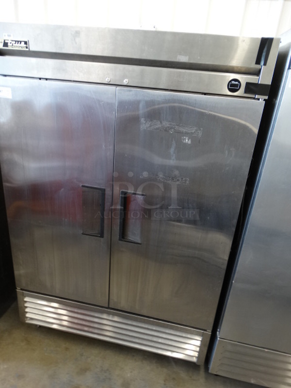 WOW! 2011 True Model TS-49 ENERGY STAR Stainless Steel Commercial 2 Door Reach In Cooler on Commercial Casters. 115 Volts, 1 Phase. 54x30x83. Tested and Working! - Image 2 of 6