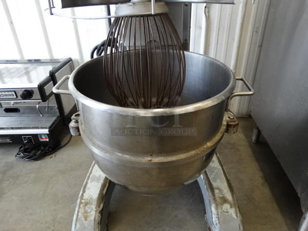 SWEET! Berkel Model FMS60 Metal Commercial Floor Style 60 Quart Planetary Mixer w/ Stainless Steel Mixing Bowl, Bowl Guard and Whisk Attachment. 380-460 Volts, 3 Phase. 24x44x62 - Image 4 of 8