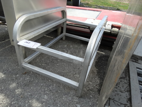 Metal Commercial Rack. 16x24x13 - Image 3 of 4
