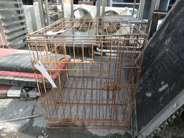 Metal Dog Cage. 20x24x21 - Image 1 of 3