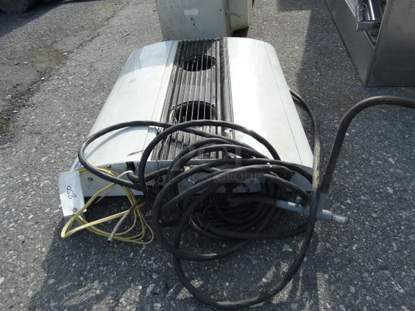 Carrier Transicold Metal Commercial Refrigeration Attachment for Reefer Trailer. 41x35x8. Goes GREAT w/ Item 265! - Image 4 of 5