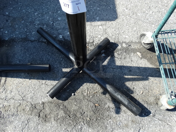 Black Metal Table Base. 36x23x28 - Image 3 of 3