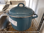 Blue Metal Stock Pot w/ Lid. 13x10x10