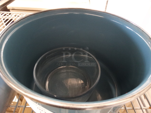 Blue Metal Stock Pot w/ Lid. 13x10x10 - Image 3 of 3