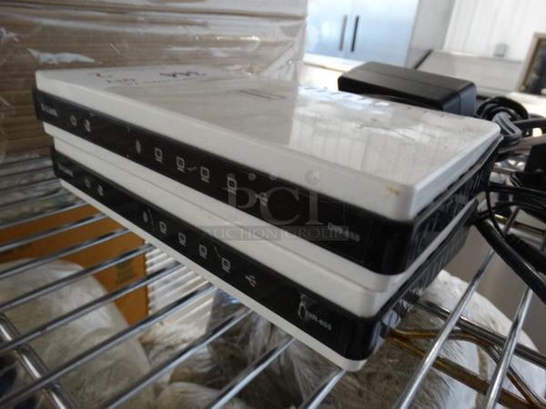 2 D-Link Model DIR-655 Routers. 7.5x5x1.5. 2 Times Your Bid! - Image 2 of 6