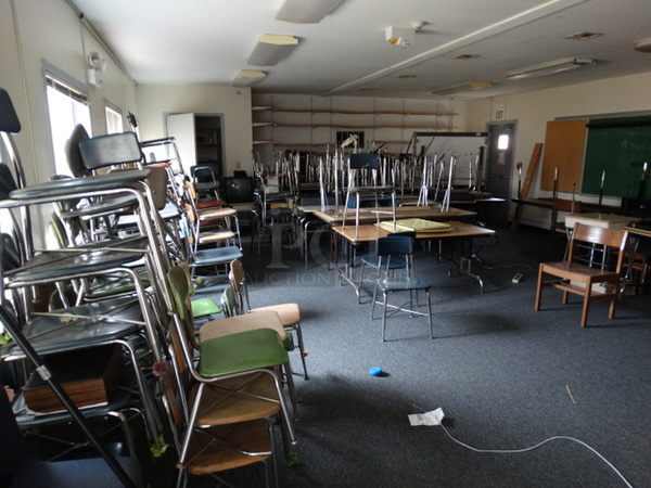 Modular Classroom w/ 2 Entrance Doors, 4 Windows, Closet and All Contents! BUYER MUST REMOVE. Item Is Located In Coatesville, PA - Winner Will Have Up To 2 Weeks To Remove. Address Will Be Given To the Winning Bidder After They Provide a Certificate of Insurance - Image 2 of 12