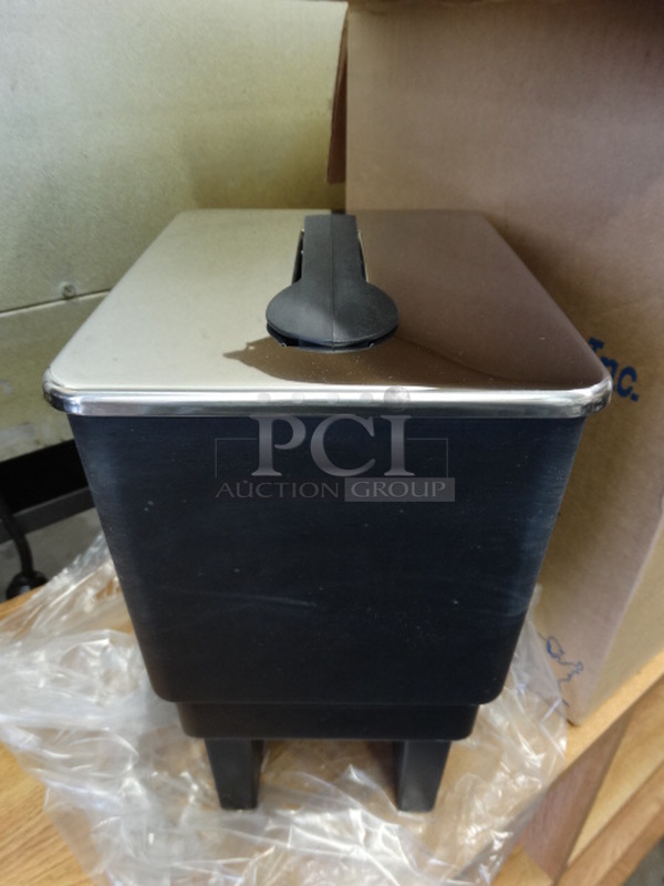 BRAND NEW IN BOX! Server Products 7000 Black Poly Rectangular 1 oz Condiment Pump. 7.5x9.5x14