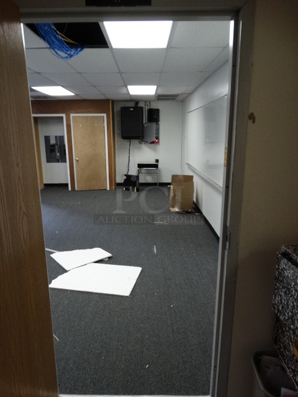 Modular Classroom w/ SIX Classrooms, Hallway and All Contents! BUYER MUST REMOVE. Item Is Located In Coatesville, PA - Winner Will Have Up To 2 Weeks To Remove. Address Will Be Given To the Winning Bidder After They Provide a Certificate of Insurance. See Lots 10-11 For Additional Pictures! - Image 8 of 12
