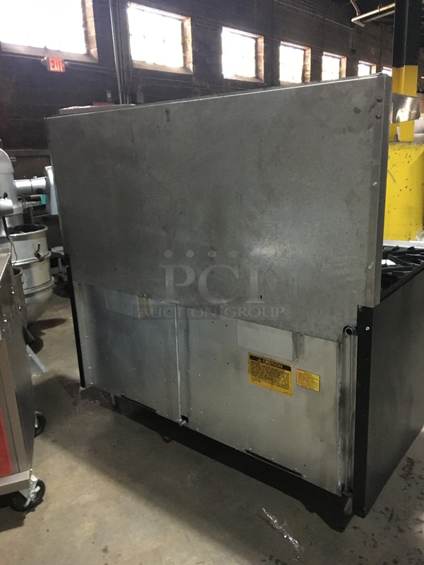 FABULOUS! Vulcan Commercial Natural Gas Powered 4 Burner Stove! With Right Side Flat Griddle! With Backsplash & Overhead Salamander Shelf! With 2 Full Size Oven Underneath! All Stainless Steel! On Legs! - Image 4 of 12