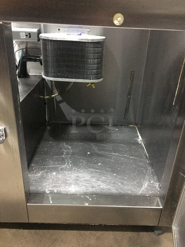 Leader Refrigerated Mega Top Sandwich Prep Table With Sneeze Guard! Model LM48! 115V 1 Phase! On Legs! - Image 7 of 11