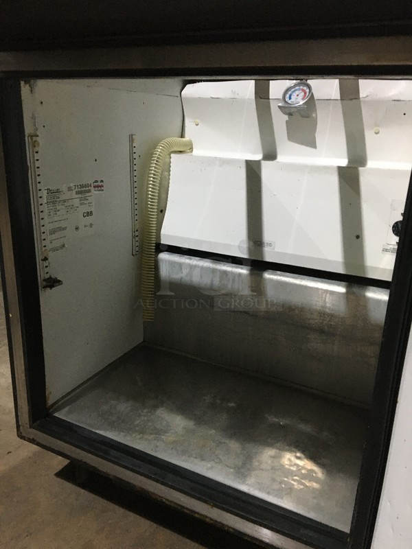 True Commercial Refrigerated Sandwich Prep Table! With Underneath Storage Space! With Commercial Cutting Board! Model TSSU2712MC Serial 7136604! 115V 1Phase! On Commercial Casters! - Image 6 of 10