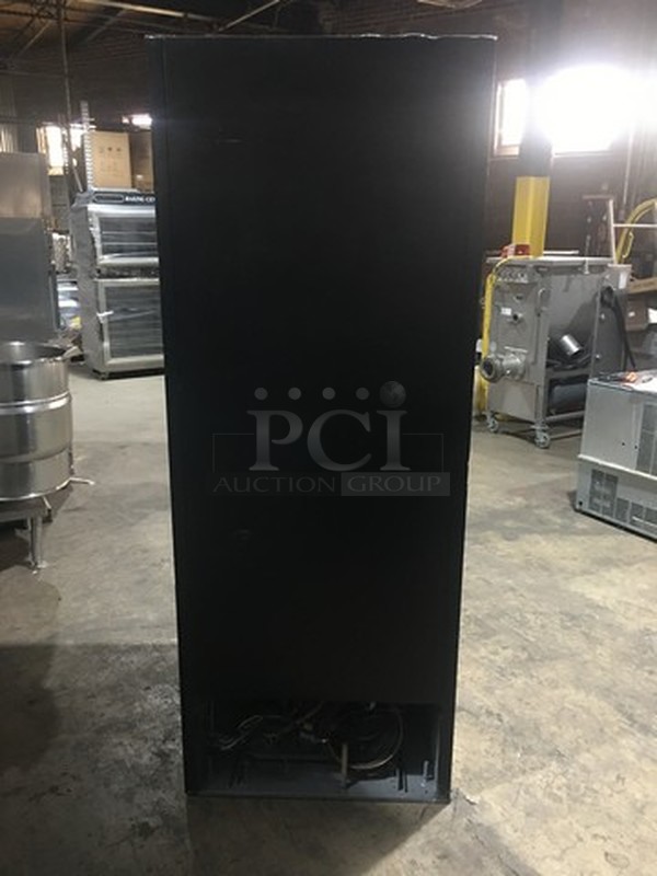 Beverage Air One Glass Door Reach In Cooler Merchandiser! Serial 6357465! 115V 1 Phase!  - Image 4 of 9