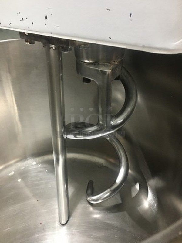 Sweet! Commercial Floor Model 1 1/2 Bag Spiral Mixer! Model HS60! 220V 1 Phase! Tested & Working! Please Call Or Text 646-245-6779 For Video!   - Image 6 of 10