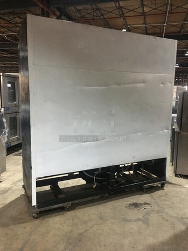 Nice! True 3 Door Reach In Cooler Merchandiser! Model GDM72 Serial 11964827! 115V 1Phase!  - Image 3 of 8