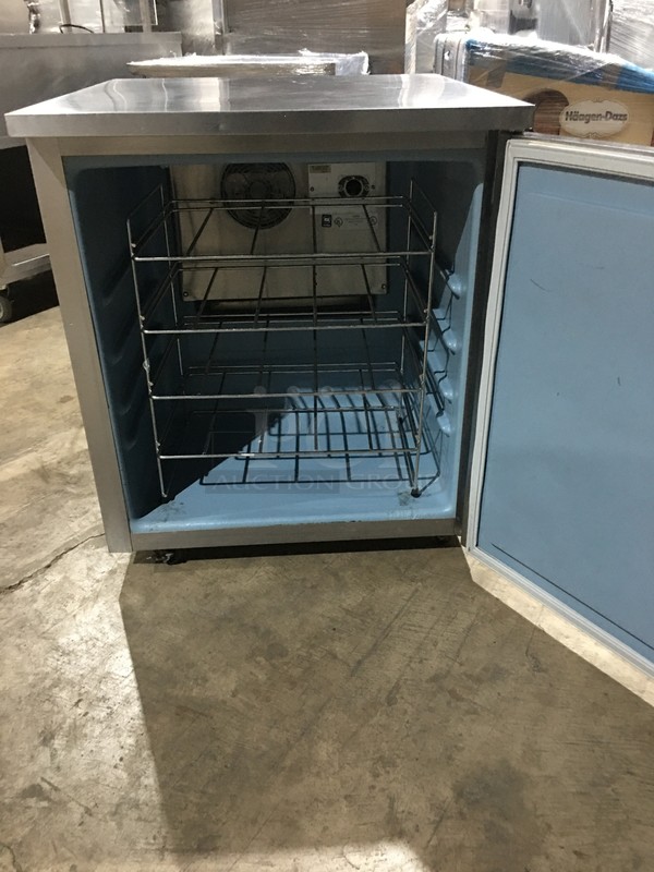 Delfield Commercial Single Door Lowboy! All Stainless Steel! Model 406STAR4 Serial 07051520011783! 115V 1Phase! On Commercial Casters! - Image 5 of 8