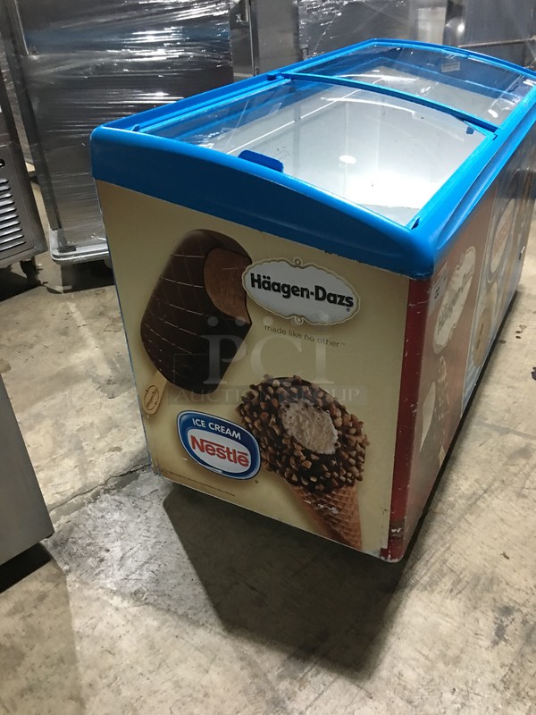 AHT Commercial Reach In Display Freezer! With 2 Sliding Top Doors! - Image 2 of 5