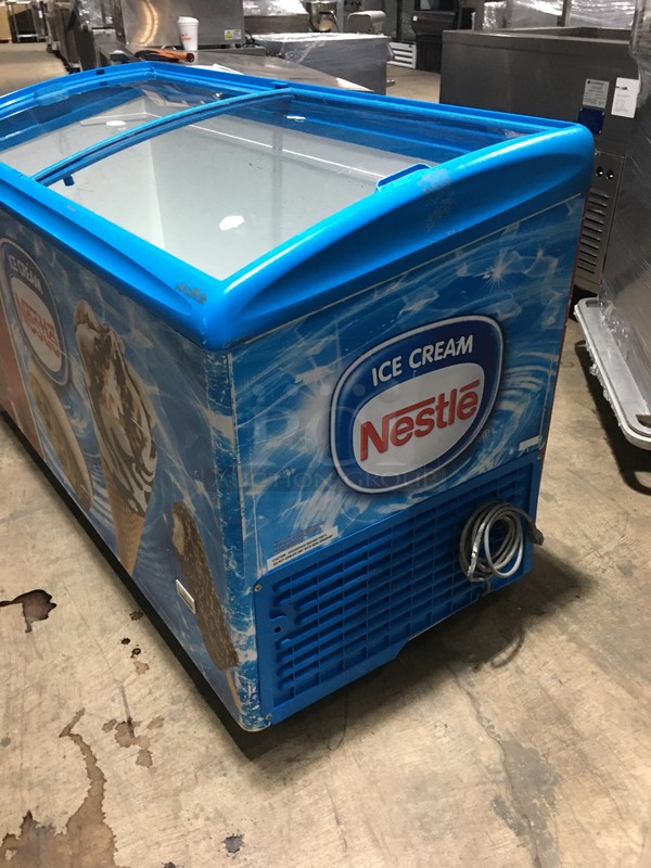 AHT Commercial Reach In Display Freezer! With 2 Sliding Top Doors! - Image 3 of 5