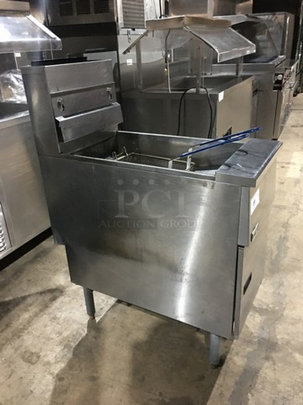Nice! Pitco 4 Burner Natural Gas Powered Deep Fat Fryer! With Metal Frying Baskets! Model SG14! On Legs!  - Image 3 of 10