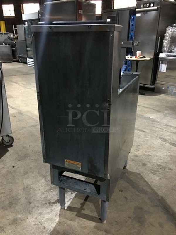 Nice! Pitco 4 Burner Natural Gas Powered Deep Fat Fryer! With Metal Frying Baskets! Model SG14! On Legs!  - Image 4 of 10
