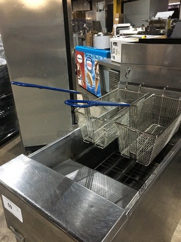Nice! Pitco 4 Burner Natural Gas Powered Deep Fat Fryer! With Metal Frying Baskets! Model SG14! On Legs!  - Image 7 of 10