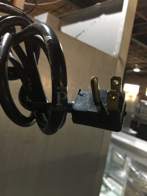 Traulsen Commercial 2 Door Reach In Refrigerator! With Poly Coated Racks! All Stainless Steel! Model G20010 Serial T173370H01! 115V 1Phase! On Commercial Casters!  - Image 10 of 10