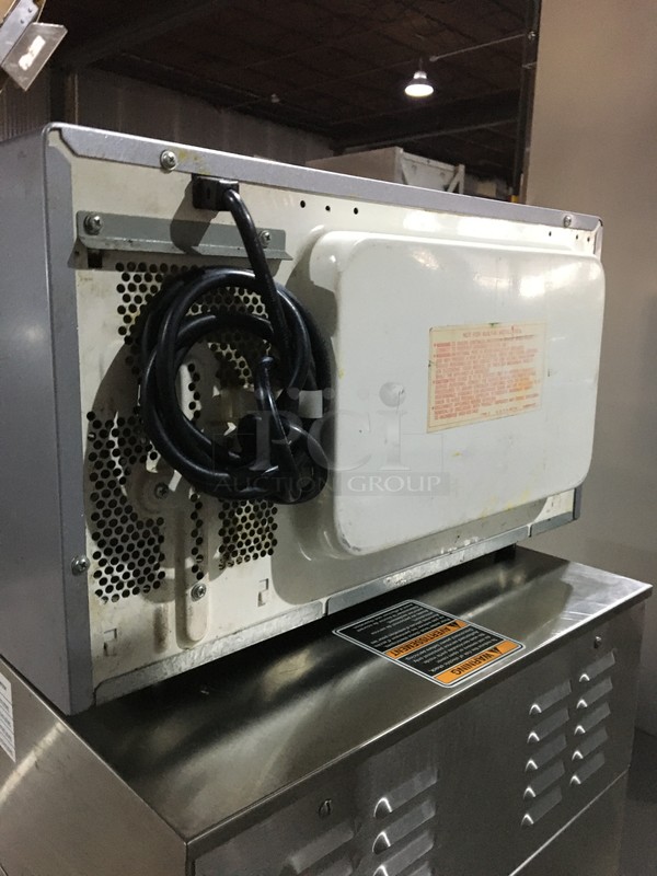 Panasonic Commercial Countertop Microwave Oven! All Stainless Steel! With View Through Door! Model NE1054T! 120V 1Phase! - Image 4 of 9