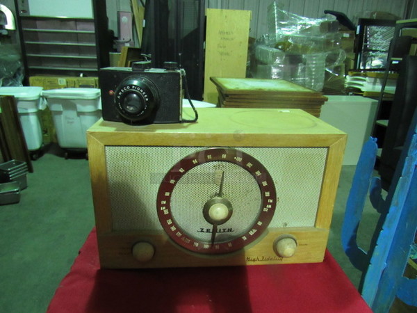 Zenith Hi Fi AM/FM Radio With ANSCO Pioneer Camera. No Cord. 2XBID.