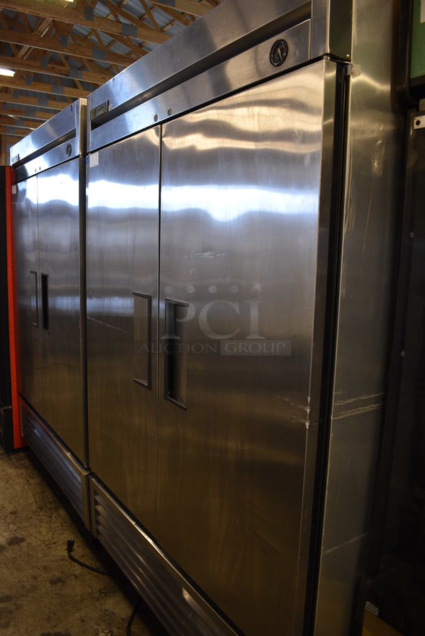 SWEET! 2014 True Model T-49 ENERGY STAR Stainless Steel Commercial 2 Door Reach In Cooler w/ Poly Coated Racks on Commercial Casters. 115 Volts, 1 Phase. 54x30x83. Tested and Working! - Image 6 of 6