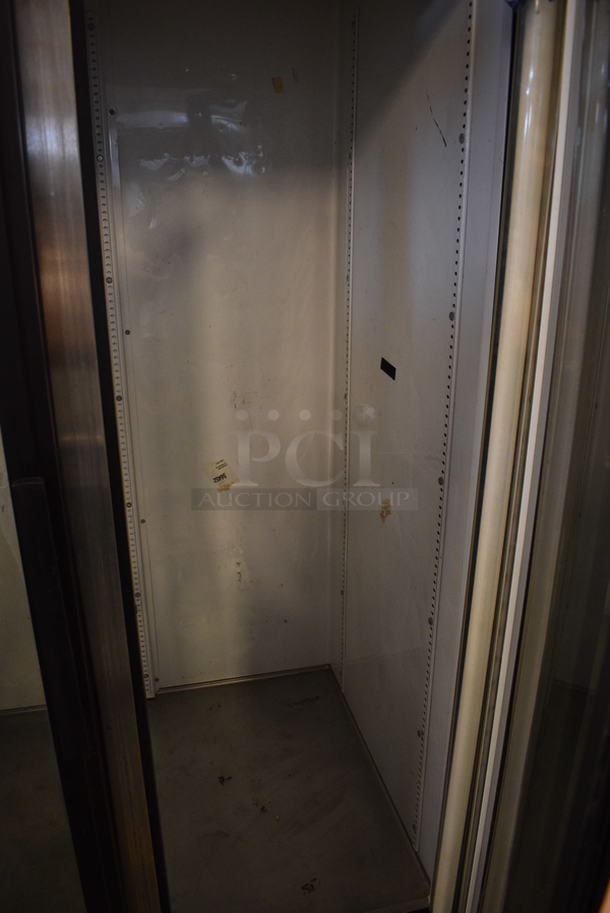 GREAT! 2011 True Model GDM-35EM ENERGY STAR Metal Commercial 2 Door Reach In Cooler Merchandiser. 115 Volts, 1 Phase. 39.5x31x79. Tested and Powers On But Does Not Get Cold - Image 6 of 6
