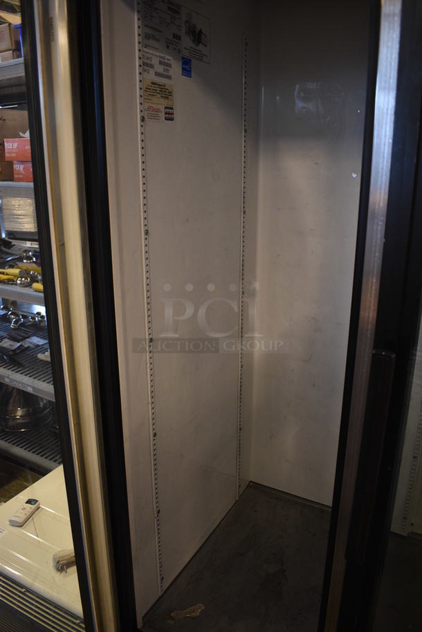 GREAT! 2011 True Model GDM-35EM ENERGY STAR Metal Commercial 2 Door Reach In Cooler Merchandiser. 115 Volts, 1 Phase. 39.5x31x79. Tested and Working! - Image 5 of 6
