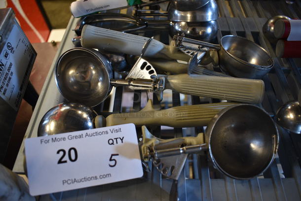 5 Metal Scoops. 9.5". 5 Times Your Bid! - Image 1 of 2