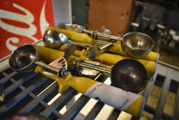 5 Metal Scoops. 8.5". 5 Times Your Bid! - Image 2 of 2