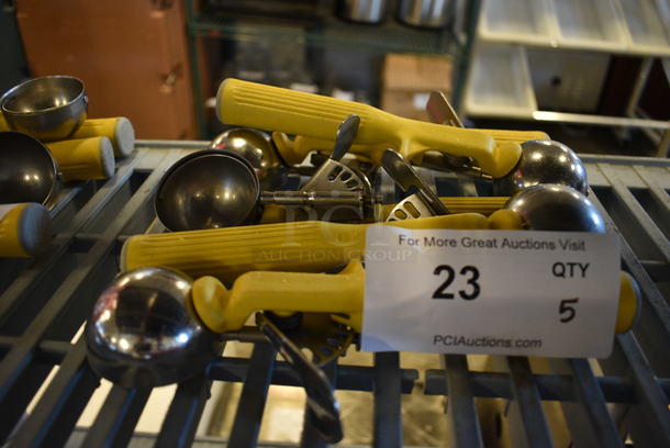 5 Metal Scoops. 8.5". 5 Times Your Bid! - Image 1 of 2