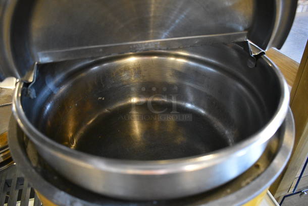 NICE! Vollrath Model HS-11 Stainless Steel Commercial Countertop Soup / Food Warmer w/ Drop In and Lid. 120 Volts, 1 Phase. 13x13x13. Tested and Working! - Image 5 of 6