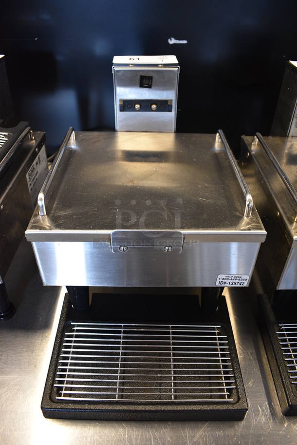 NICE! 2014 Bunn Model 1SH STAND Stainless Steel Commercial Countertop Coffee Server Stand w/ Drip Tray. 120 Volts, 1 Phase. 10x18x11.5. Tested and Working! - Image 1 of 4
