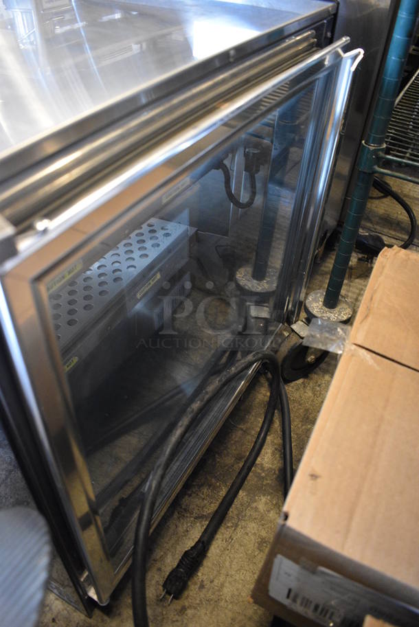 NICE! Stainless Steel Commercial Countertop Warming Merchandiser. 24x29x25.5. Tested and Working! - Image 4 of 5