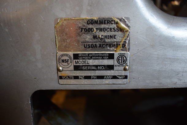AMAZING! Berkel Model 919 Stainless Steel Commercial Countertop Meat Slicer w/ Blade Sharpener. 115 Volts, 1 Phase. 26x19x27. Tested and Working! - Image 8 of 8