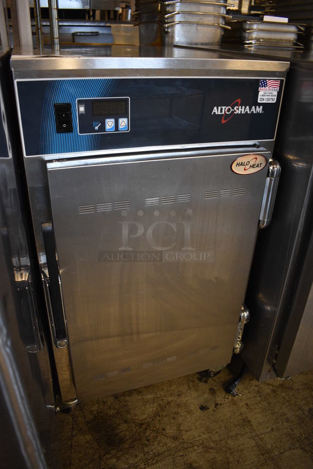 SWEET! 2014 Alto Shaam Model 500-S Stainless Steel Commercial Holding Cabinet on Commercial Casters. 120 Volts, 1 Phase. 18x25x32. Tested and Working! - Image 3 of 7