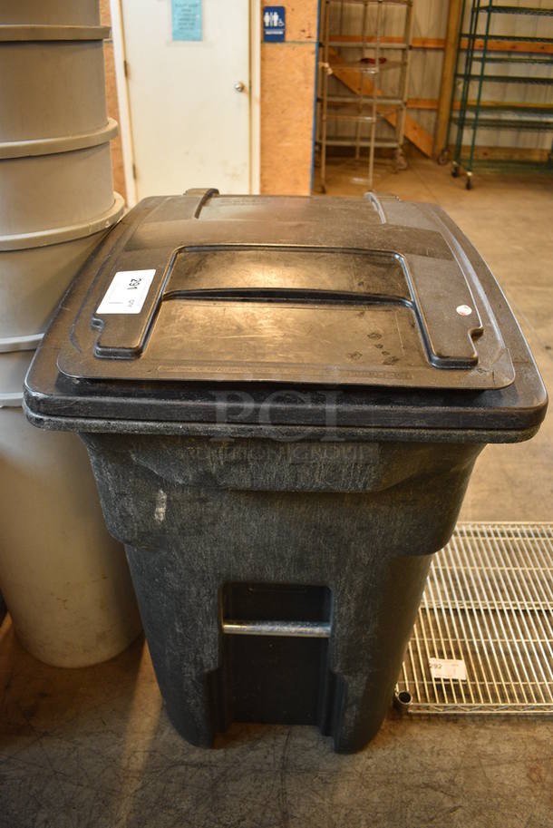 Black Poly Trash Can w/ Lid. 24x30x41