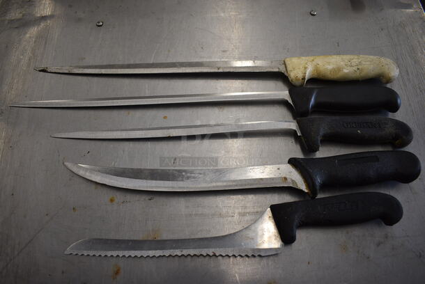 5 SHARPENED Metal Knives; 1 Serrated. Includes 19