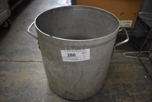 Metal Stock Pot. 19x14.5x15