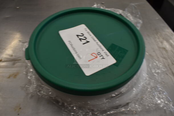 9 BRAND NEW Clear and Green Poly Round Lids. 7.5x7.5. 9 Times Your Bid!