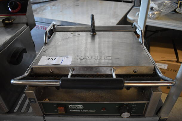 Waring Model WPG250 Stainless Steel Commercial Countertop Panini Press. 120 Volts, 1 Phase. 19x17x10. Tested and Working!