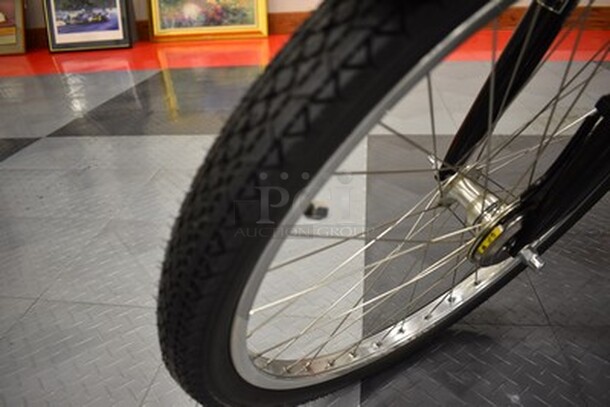 LIMITED EDITION! Pristine Harley Davidson Velo Glide Sport Style Bicycle. 63x45x33. - Image 11 of 12