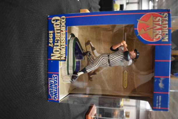 BRAND NEW IN BOX! Cooperstown Collection 1997 Starting Lineup Mickey Mantle Figurine!  - Image 1 of 6