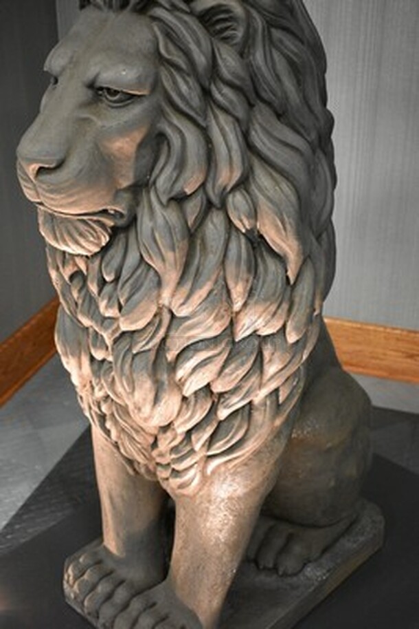 GORGEOUS! Concrete Lion Statue On Black Platform With 2 Lights. 55x29.5x111. Tested and Working! - Image 5 of 10